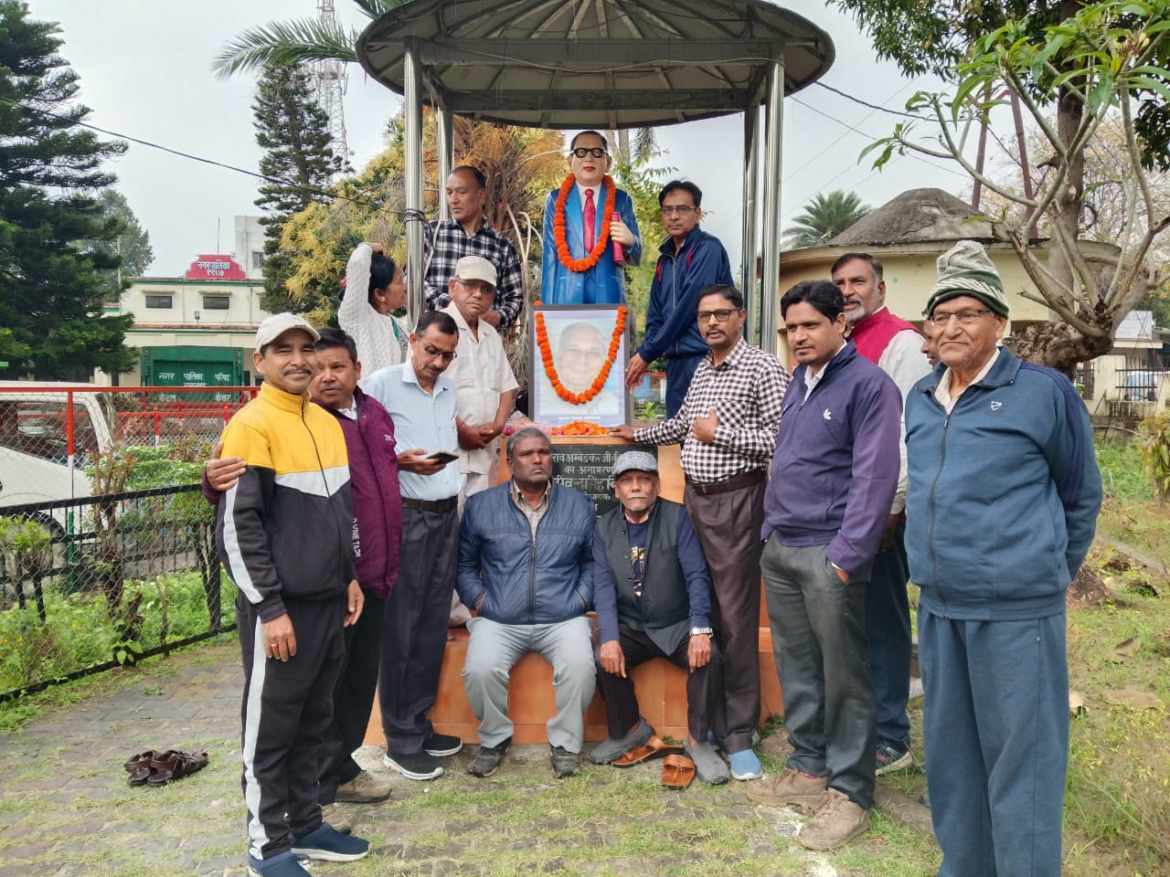 रामनगर में कांशीराम जयंती पर माल्यार्पण, समाज सुधार के मार्ग पर चलने का लिया संकल्प